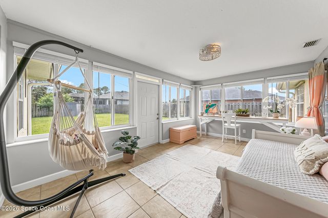 606 Seven Gables Circle SE, Palm Bay, FL 32909