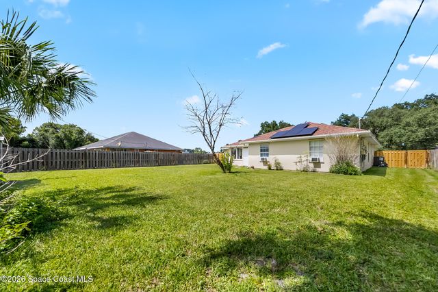 606 Seven Gables Circle SE, Palm Bay, FL 32909