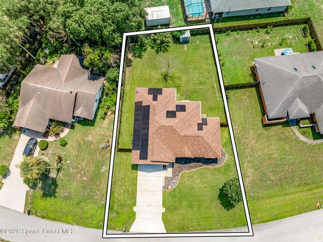 606 Seven Gables Circle SE, Palm Bay, FL 32909