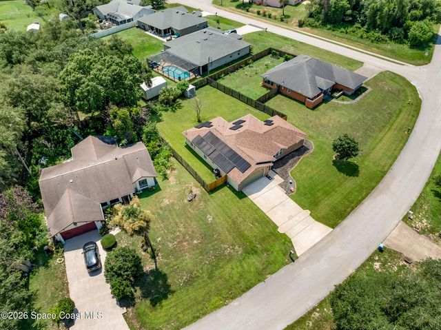 606 Seven Gables Circle SE, Palm Bay, FL 32909
