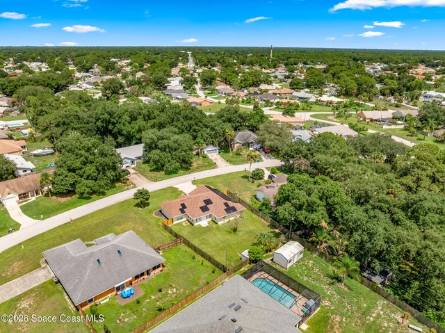 606 Seven Gables Circle SE, Palm Bay, FL 32909