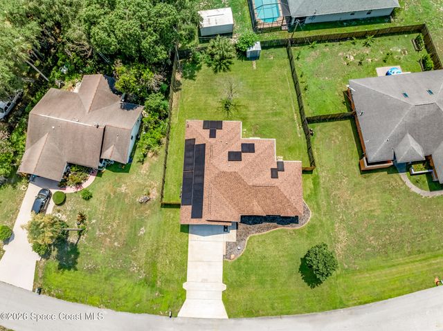 606 Seven Gables Circle SE, Palm Bay, FL 32909