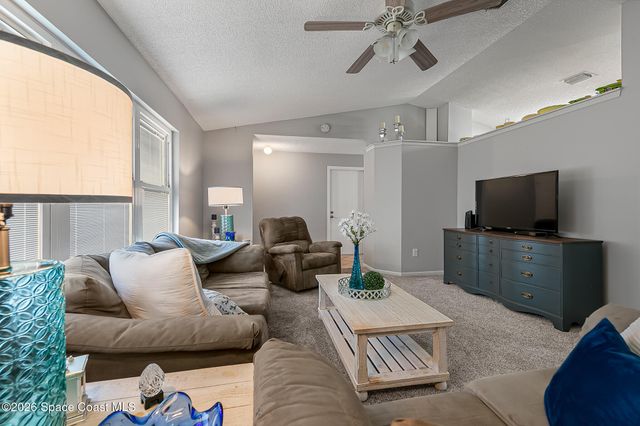 606 Seven Gables Circle SE, Palm Bay, FL 32909