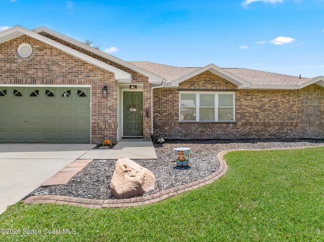 606 Seven Gables Circle SE, Palm Bay, FL 32909