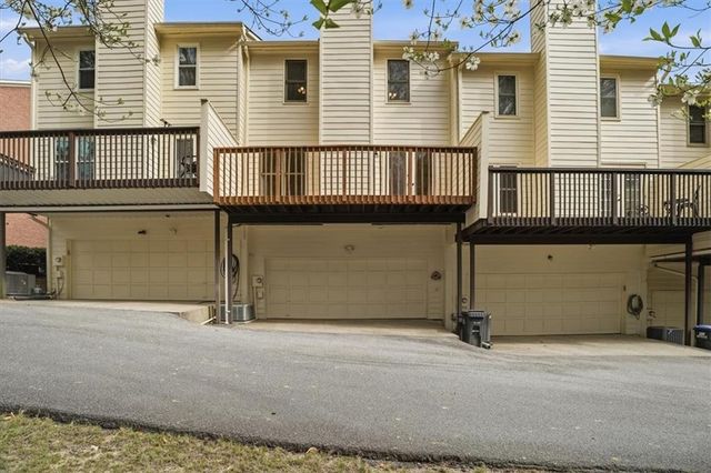 2600 Holcomb Springs Drive, Alpharetta, GA 30022