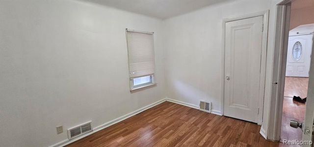 7240 Rockdale, Redford, MI 48239