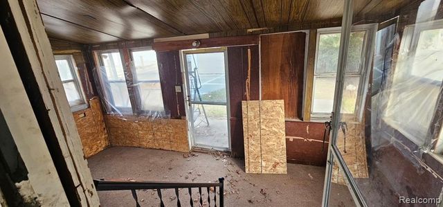 7240 Rockdale, Redford, MI 48239