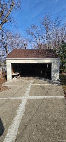 7240 Rockdale, Redford, MI 48239