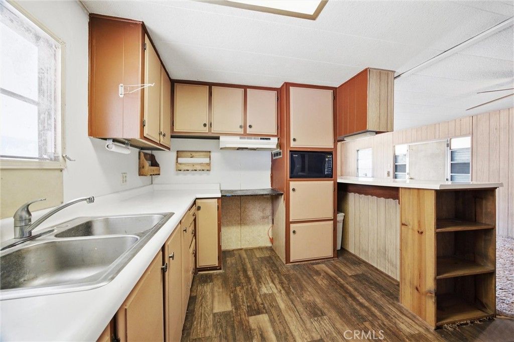 Image 16 of property listing at 8039 Harmony Lane, Onyx, CA 93255