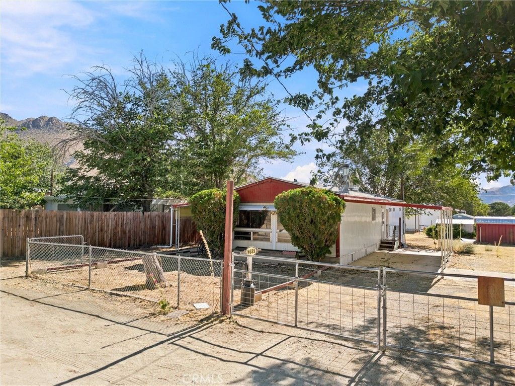 Image 2 of property listing at 8039 Harmony Lane, Onyx, CA 93255