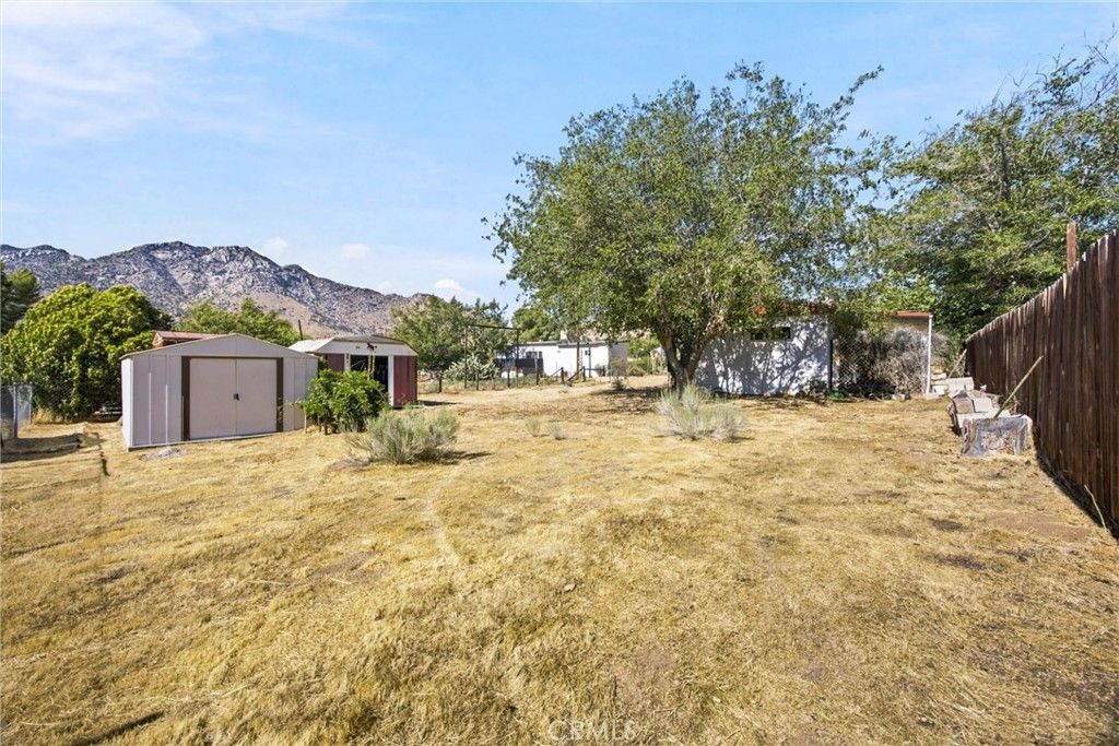 Image 28 of property listing at 8039 Harmony Lane, Onyx, CA 93255