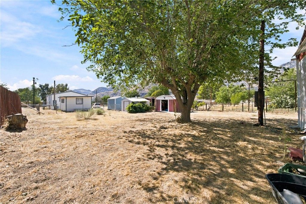 Image 29 of property listing at 8039 Harmony Lane, Onyx, CA 93255