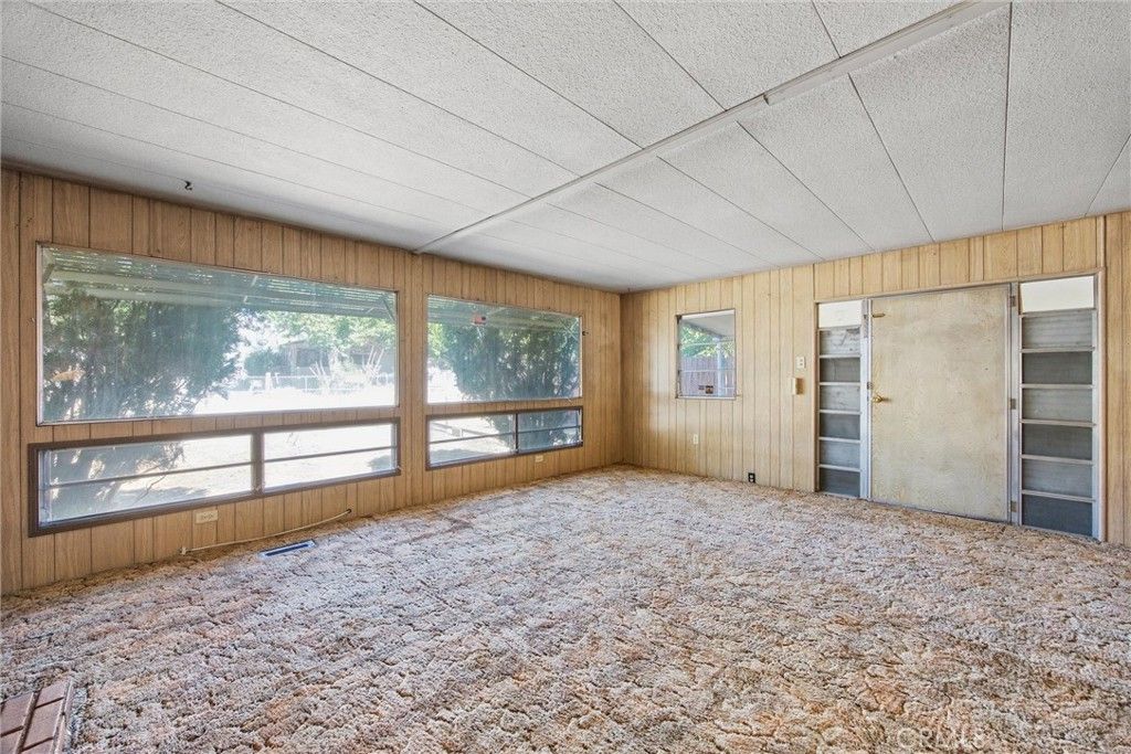 Image 7 of property listing at 8039 Harmony Lane, Onyx, CA 93255