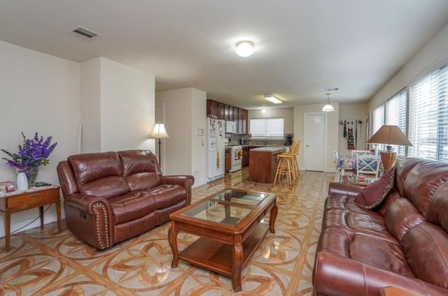 1546 Kew Garden Drive, Houston, TX 77047