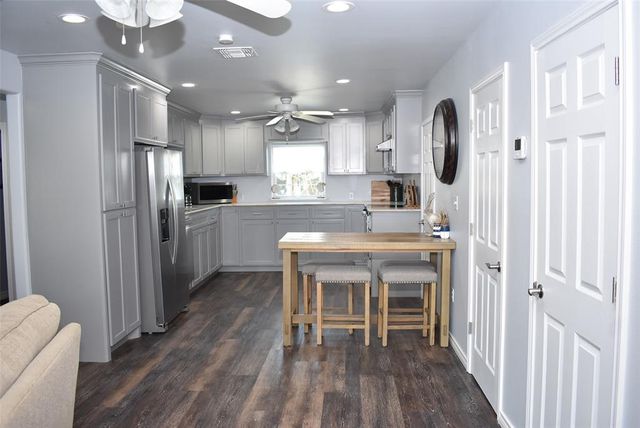 1270 County Road 202, Sargent, TX 77414