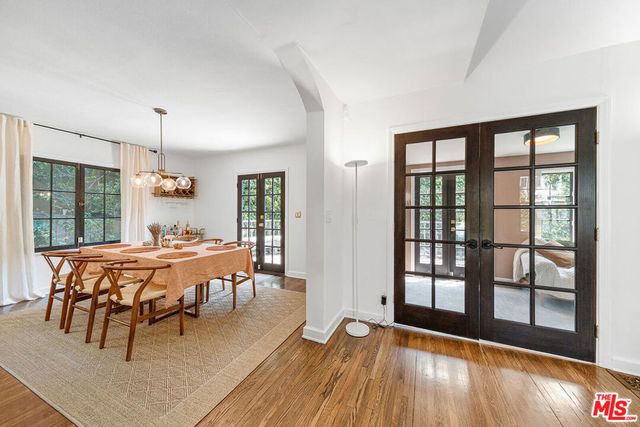 6626 Cahuenga Terrace, Los Angeles, CA 90068