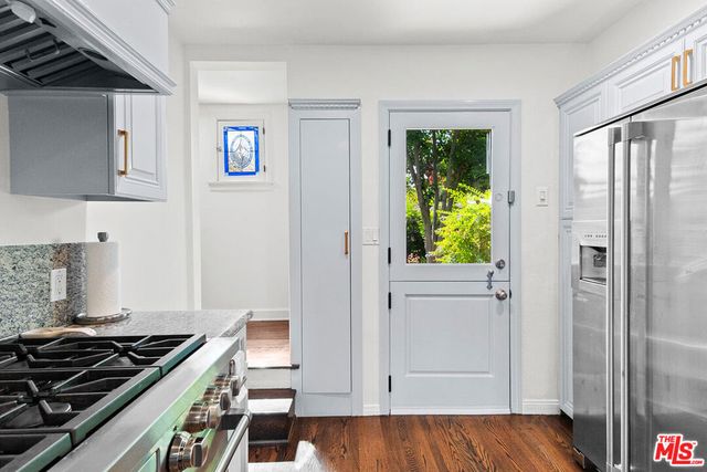 6626 Cahuenga Terrace, Los Angeles, CA 90068