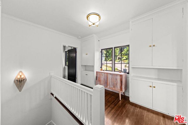 6626 Cahuenga Terrace, Los Angeles, CA 90068