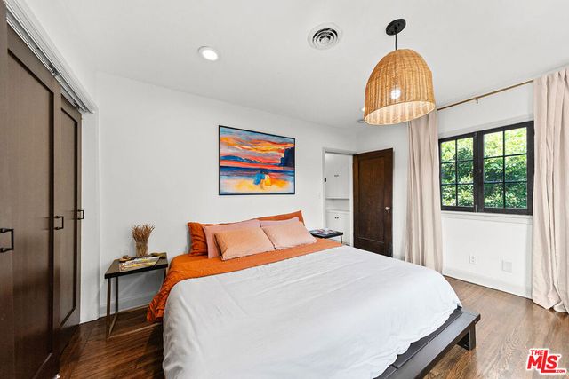 6626 Cahuenga Terrace, Los Angeles, CA 90068