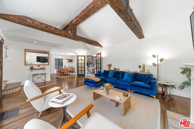 6626 Cahuenga Terrace, Los Angeles, CA 90068