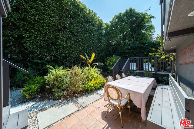 6626 Cahuenga Terrace, Los Angeles, CA 90068