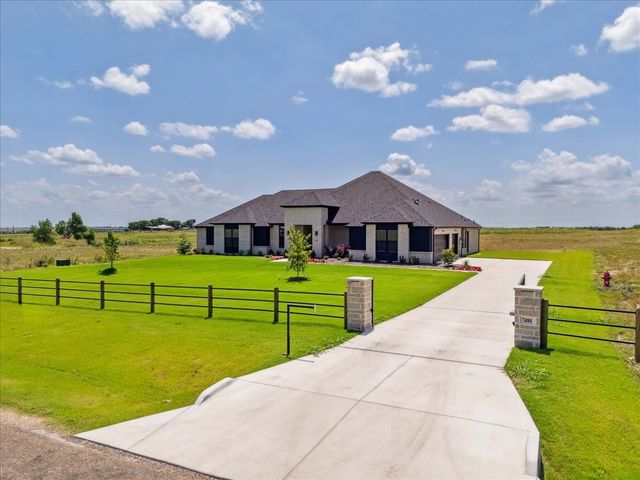 7481 County Road 1230, Godley, TX 76044