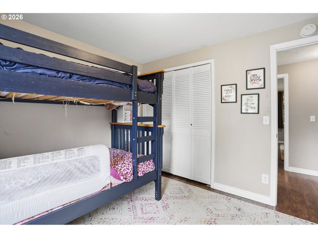 1155 Se 36TH St, Troutdale, OR 97060