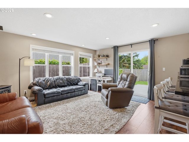 1155 Se 36TH St, Troutdale, OR 97060