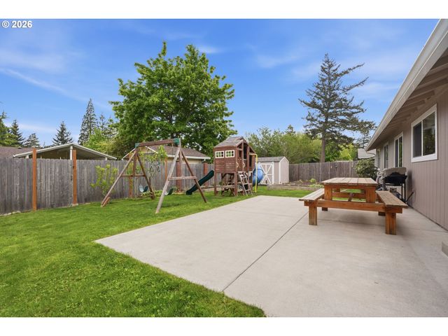 1155 Se 36TH St, Troutdale, OR 97060