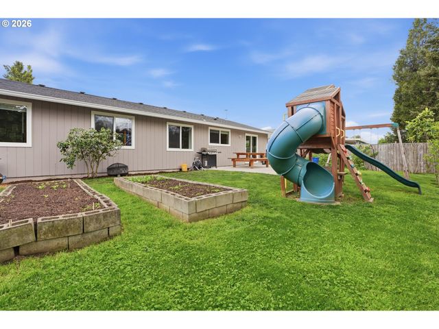 1155 Se 36TH St, Troutdale, OR 97060