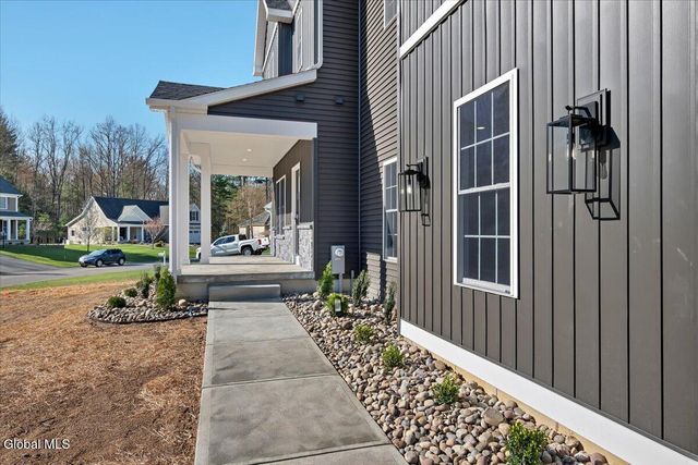 105 Diamond Place, Rotterdam, NY 12306