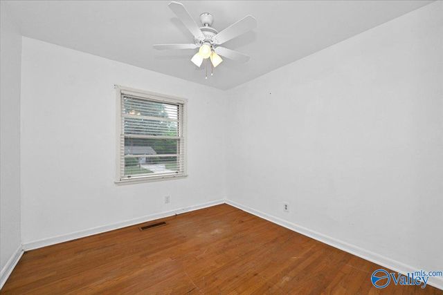 1119 Retlaw Street NW, Huntsville, AL 35816