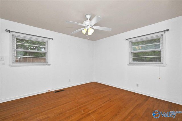 1119 Retlaw Street NW, Huntsville, AL 35816
