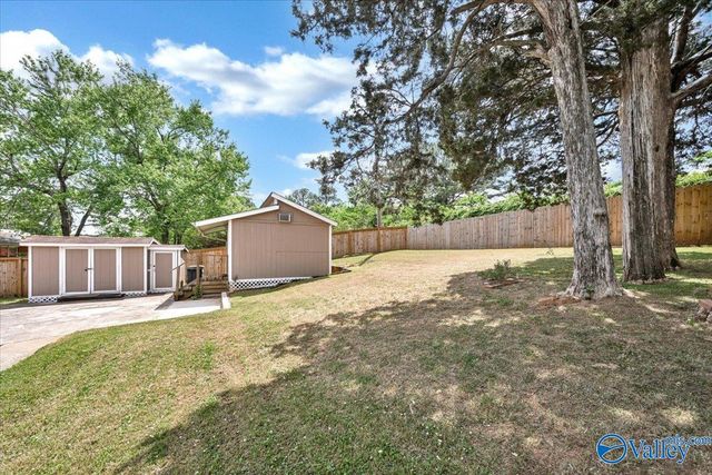 1119 Retlaw Street NW, Huntsville, AL 35816