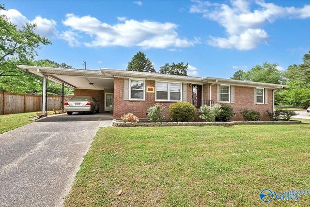 1119 Retlaw Street NW, Huntsville, AL 35816