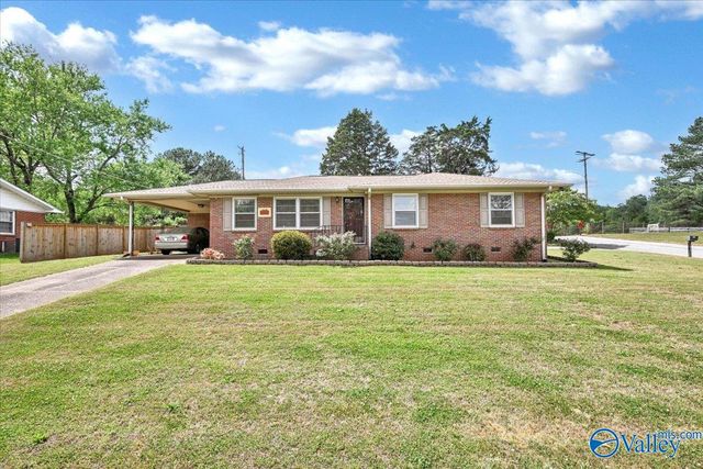 1119 Retlaw Street NW, Huntsville, AL 35816