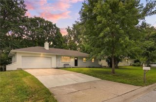 5913 Noland Road, Shawnee, KS 66216