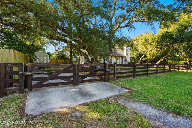 900 MICKLER Boulevard, St. Augustine, FL 32080