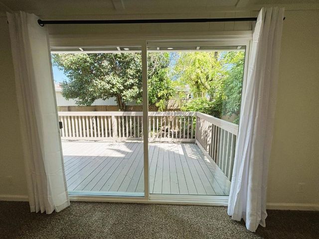 391 Millpond Drive, San Jose, CA 95125