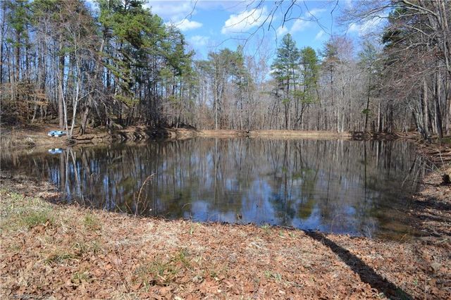 599 Nc Highway 770, Mayodan, NC 27027