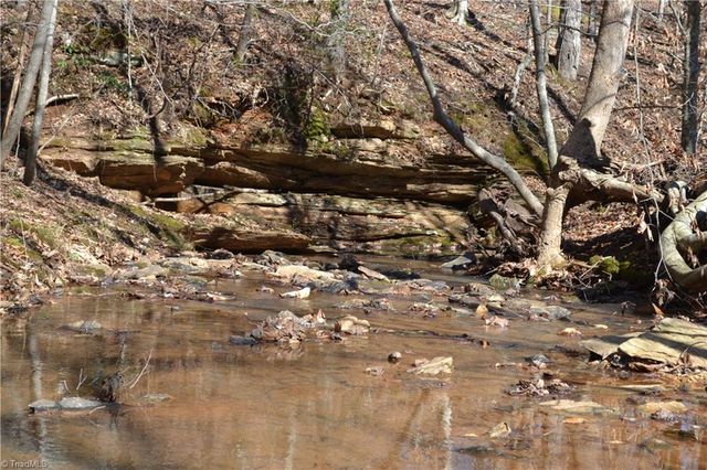 599 Nc Highway 770, Mayodan, NC 27027