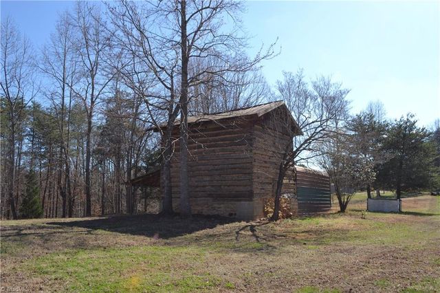 599 Nc Highway 770, Mayodan, NC 27027