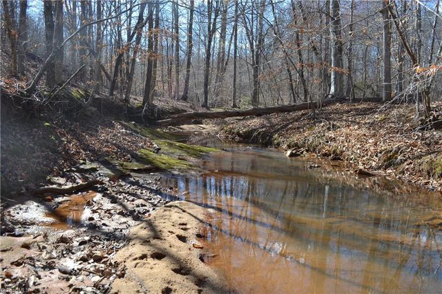 599 Nc Highway 770, Mayodan, NC 27027