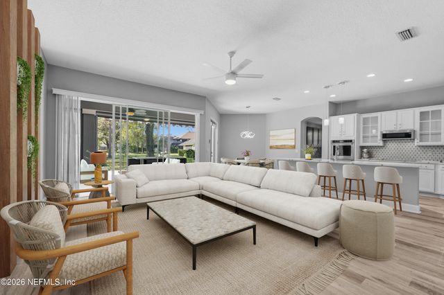 1123 GREEN PINE Circle, Orange Park, FL 32065