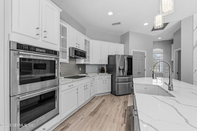 1123 GREEN PINE Circle, Orange Park, FL 32065