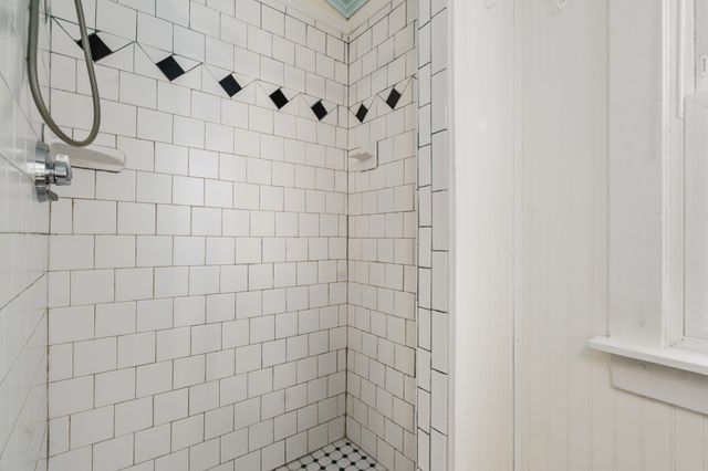515 Lake Avenue, Worcester, MA 01604