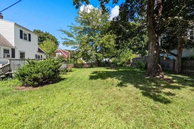 515 Lake Avenue, Worcester, MA 01604