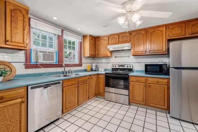 515 Lake Avenue, Worcester, MA 01604