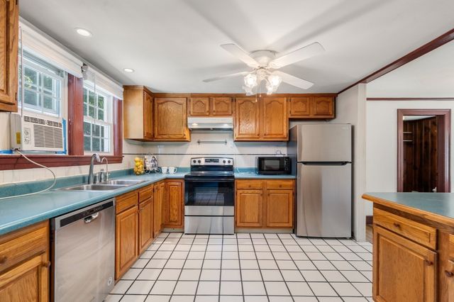 515 Lake Avenue, Worcester, MA 01604