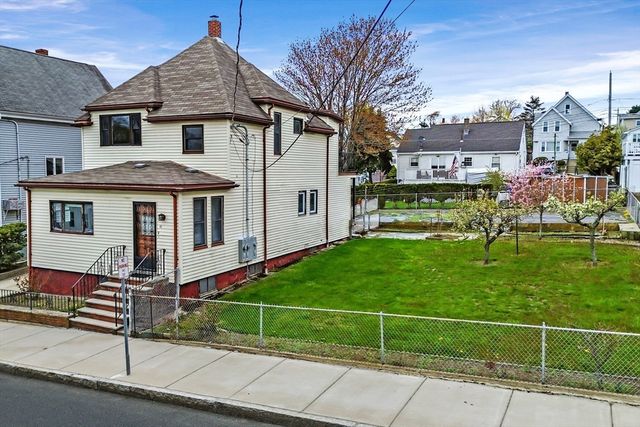 42 Genesee St, Revere, MA 02151
